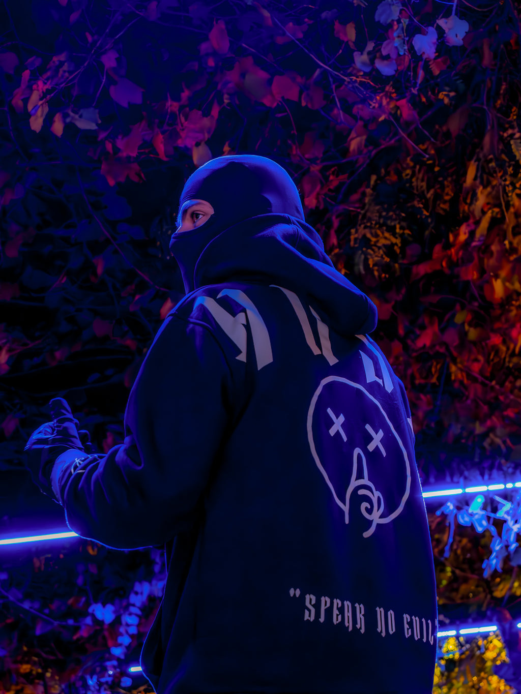 V1 Hoodie Black